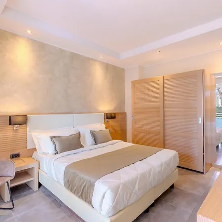 Club House 3* Riccione