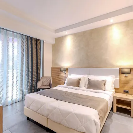 فندق Club House 3*