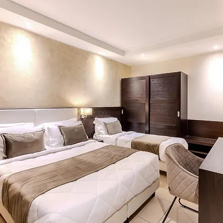فندق Club House ريتشيوني
