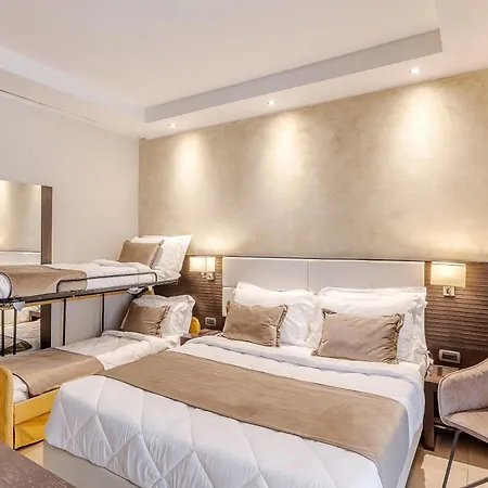 Hotel Club House